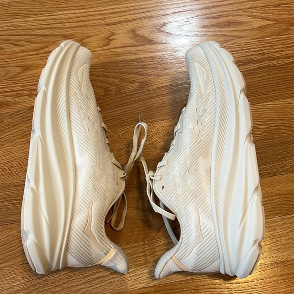HOKA One One Clifton 9 Size 11 NEW - Picture 8 of 15
